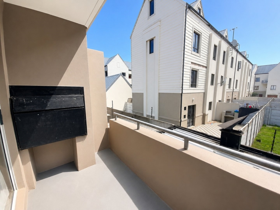 2 Bedroom Property for Sale in Parklands Western Cape